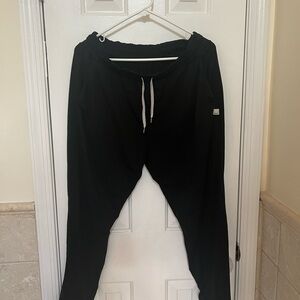 Vuori Women's Black Joggers